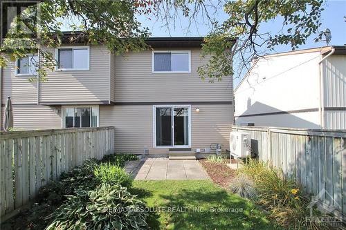 110 Clarkson Crescent, Ottawa, ON - Outdoor