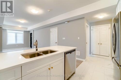 120 Wheat Lane, Kitchener, ON - Indoor Photo Showing Kitchen With Double Sink