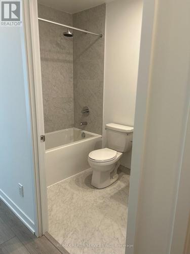 102 - 1787 St Clair Avenue E, Toronto, ON - Indoor Photo Showing Bathroom