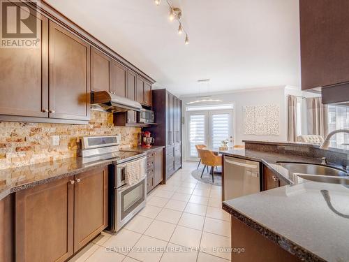 438 Harkin Place, Milton, ON - Indoor Photo Showing Kitchen With Double Sink