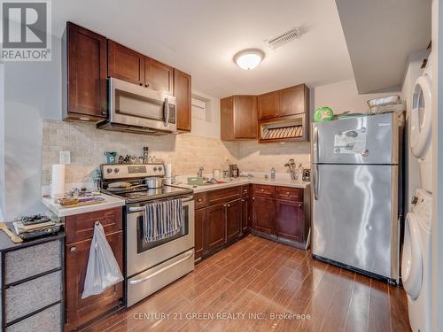 438 Harkin Place, Milton, ON - Indoor Photo Showing Kitchen