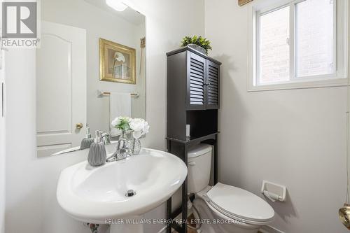 110 Puttingedge Drive, Whitby (Rolling Acres), ON - Indoor Photo Showing Bathroom