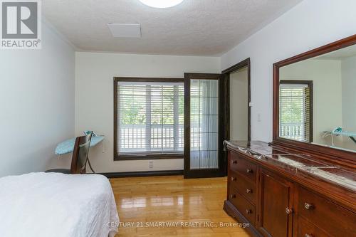 1070 Tally-Ho Winter Park Road, Lake Of Bays, ON - Indoor Photo Showing Bedroom