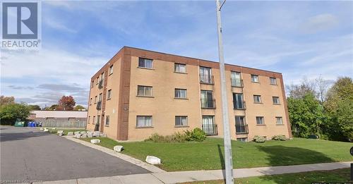 76 Brybeck Crescent Unit# 105, Kitchener, ON - Outdoor