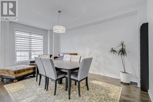 195 Beechborough Crescent, East Gwillimbury, ON - Indoor Photo Showing Dining Room