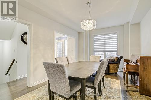 195 Beechborough Crescent, East Gwillimbury, ON - Indoor Photo Showing Dining Room