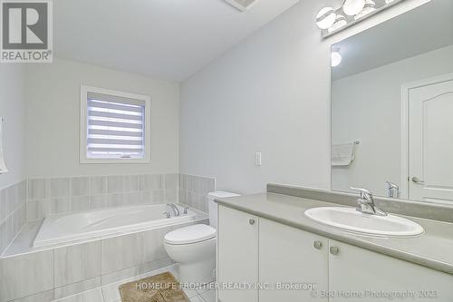 195 Beechborough Crescent, East Gwillimbury, ON - Indoor Photo Showing Bathroom