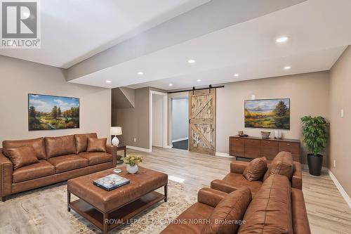 13 Dance Street, Collingwood, ON - Indoor Photo Showing Living Room