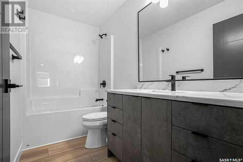 124A 106Th Street W, Saskatoon, SK - Indoor Photo Showing Bathroom