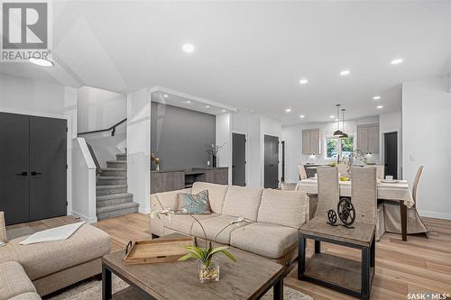 124A 106Th Street W, Saskatoon, SK - Indoor Photo Showing Living Room