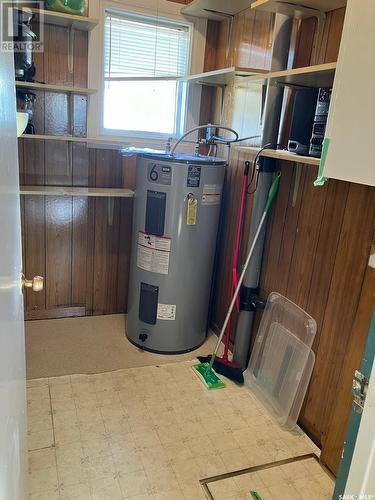 310 Hanson Lake Road, Smeaton, SK - Indoor Photo Showing Basement