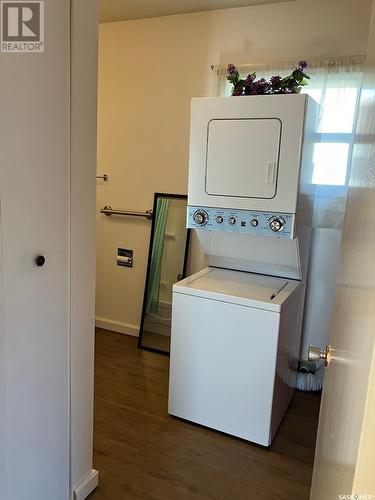 310 Hanson Lake Road, Smeaton, SK - Indoor Photo Showing Laundry Room