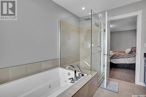 403 Patrick Rise, Saskatoon, SK - Indoor Photo Showing Bathroom