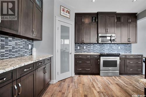 403 Patrick Rise, Saskatoon, SK - Indoor Photo Showing Kitchen With Upgraded Kitchen