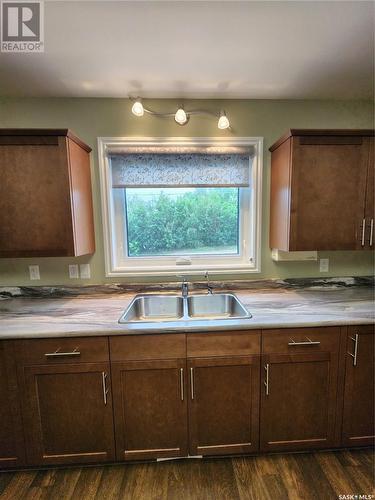 933 Front Street S, Broadview, SK - Indoor Photo Showing Kitchen With Double Sink