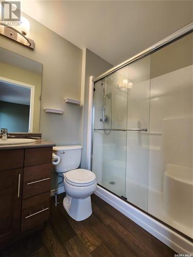 933 Front Street S, Broadview, SK - Indoor Photo Showing Bathroom