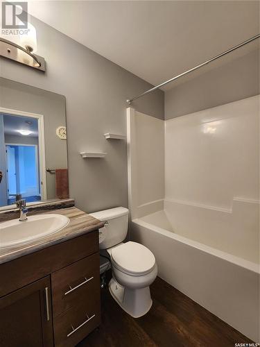 933 Front Street S, Broadview, SK - Indoor Photo Showing Bathroom