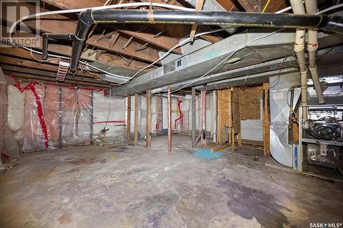 1524 Victoria Avenue, Regina, SK - Indoor Photo Showing Basement