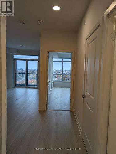 A 1504 - 30 Upper Mall Way S, Vaughan, ON - Indoor Photo Showing Other Room