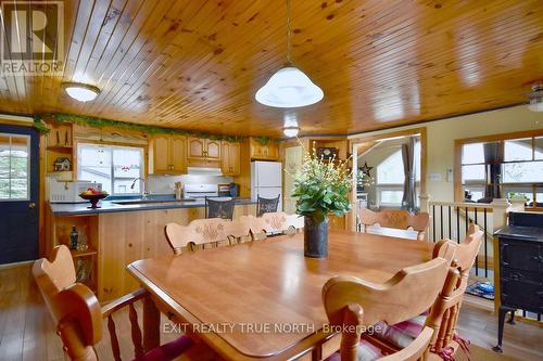 5632 Penetanguishene Road, Springwater, ON - Indoor Photo Showing Dining Room