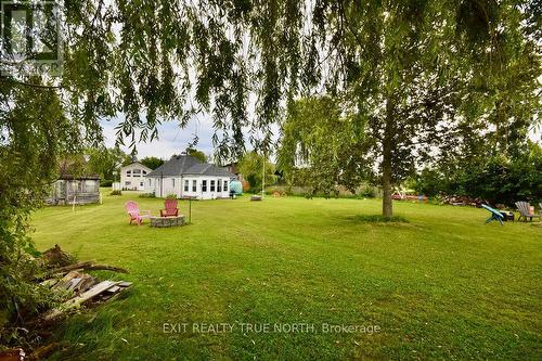 5632 Penetanguishene Road, Springwater, ON - Outdoor