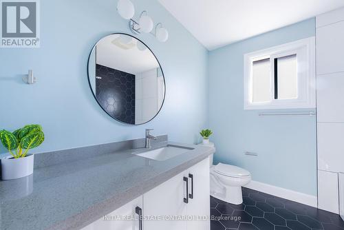 1762 Jalna Boulevard, London, ON - Indoor Photo Showing Bathroom