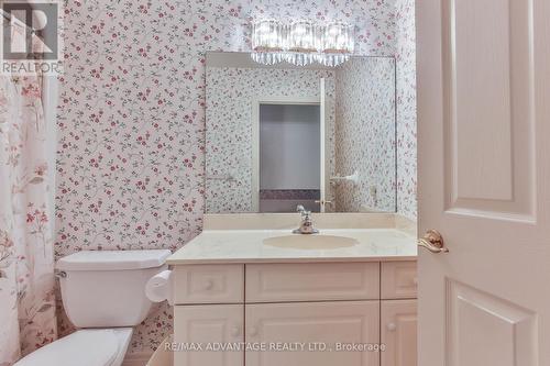 548 Rosecliffe Terrace, London, ON - Indoor Photo Showing Bathroom