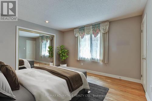 548 Rosecliffe Terrace, London, ON - Indoor Photo Showing Bedroom