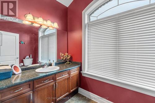 4 Conrad Drive, Bluewater, ON - Indoor Photo Showing Bathroom