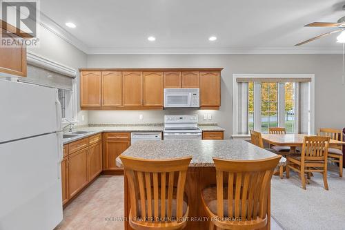 4 Conrad Drive, Bluewater, ON - Indoor Photo Showing Kitchen