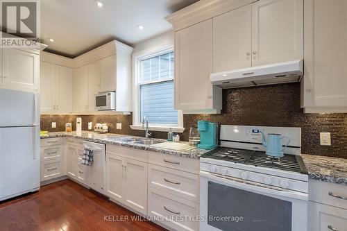 17 Thornton Avenue, London, ON - Indoor Photo Showing Kitchen With Double Sink