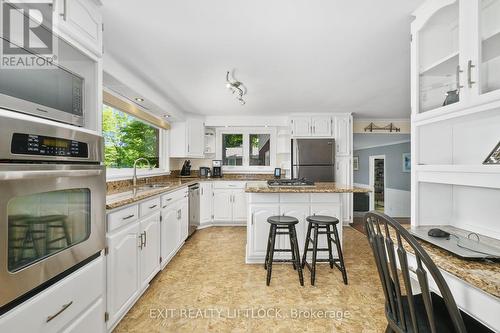 25 Edgewater Drive, Smith-Ennismore-Lakefield, ON - Indoor Photo Showing Kitchen