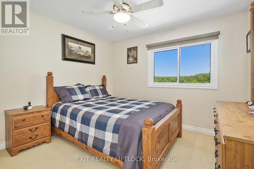 25 Edgewater Drive, Smith-Ennismore-Lakefield, ON - Indoor Photo Showing Bedroom