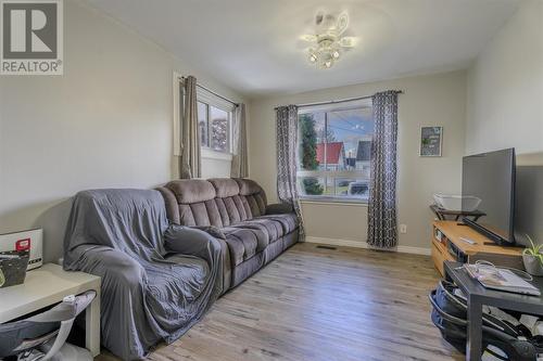 416 Second Ave, Sault Ste. Marie, ON - Indoor Photo Showing Living Room