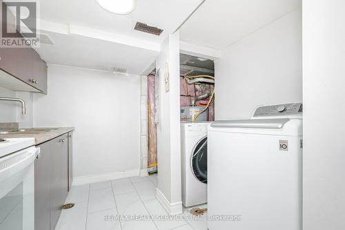 26 - 435 Silverstone Drive, Toronto, ON - Indoor Photo Showing Laundry Room