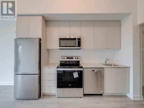 108 - 1440 Clarriage Court, Milton, ON - Indoor Photo Showing Kitchen With Stainless Steel Kitchen