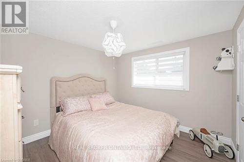 471 East 36Th Street, Hamilton, ON - Indoor Photo Showing Bedroom