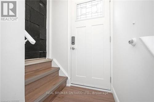 471 East 36Th Street, Hamilton, ON - Indoor Photo Showing Other Room