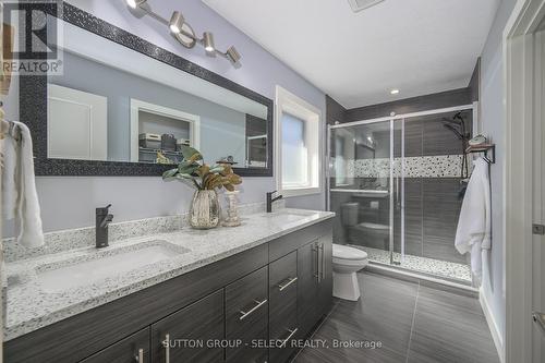 17 - 38 Elliott Trail, Thames Centre (Thorndale), ON - Indoor Photo Showing Bathroom