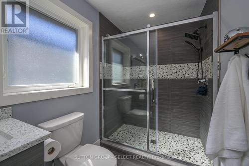 17 - 38 Elliott Trail, Thames Centre (Thorndale), ON - Indoor Photo Showing Bathroom