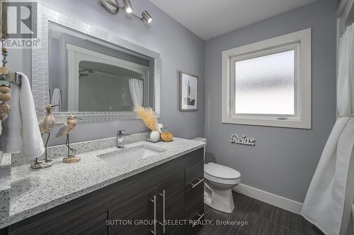 17 - 38 Elliott Trail, Thames Centre (Thorndale), ON - Indoor Photo Showing Bathroom