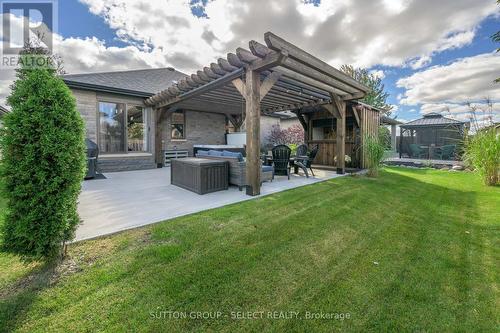 17 - 38 Elliott Trail, Thames Centre (Thorndale), ON - Outdoor With Deck Patio Veranda