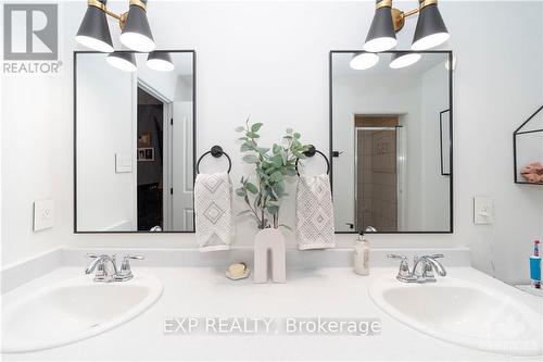 170 Lily Pond Street, Ottawa, ON - Indoor Photo Showing Bathroom