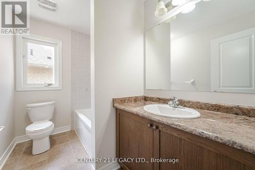 45 Atkinson Crescent, New Tecumseth, ON - Indoor Photo Showing Bathroom