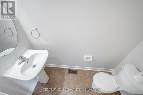 45 Atkinson Crescent, New Tecumseth, ON - Indoor Photo Showing Bathroom