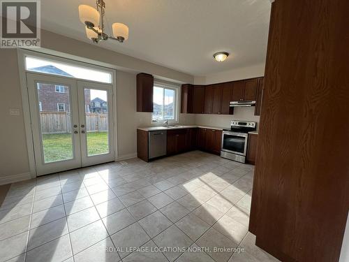 34 Gilpin Crescent, Collingwood, ON - Indoor Photo Showing Kitchen