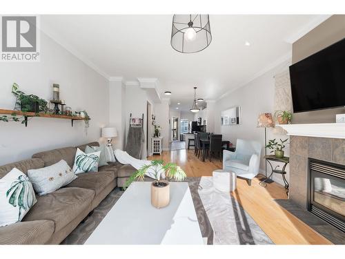 41 12251 No. 2 Road, Richmond, BC - Indoor Photo Showing Living Room With Fireplace