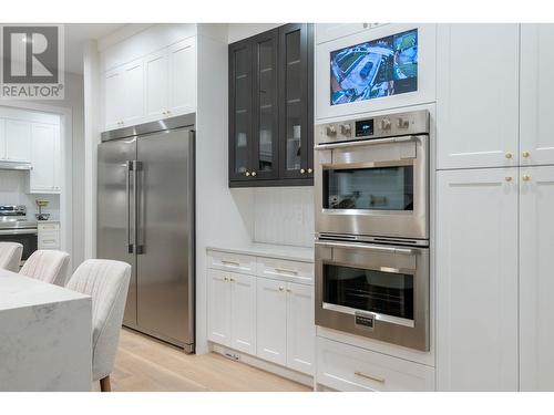 21996 Isaac Crescent, Maple Ridge, BC - Indoor Photo Showing Kitchen