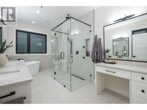 21996 Isaac Crescent, Maple Ridge, BC - Indoor Photo Showing Bathroom