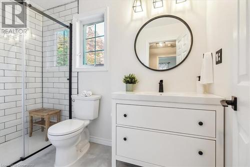 5129 Mount Nemo Crescent, Burlington, ON - Indoor Photo Showing Bathroom